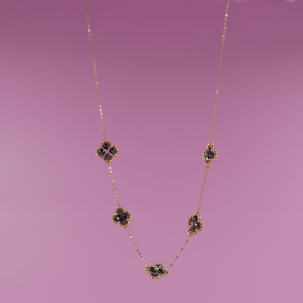 Black Bead Clover Chain